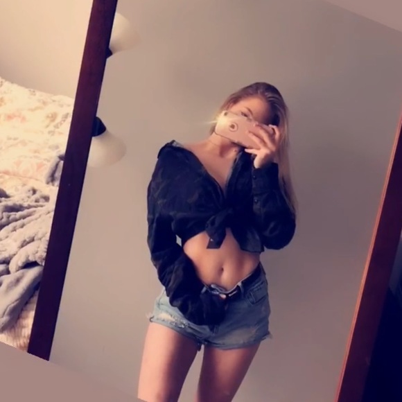 Meet your Posher, Katlyn - Picture 1 of 1